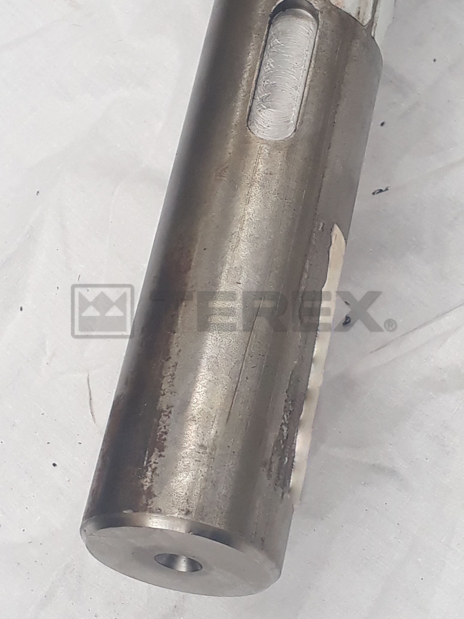 DRIVE DRUM SHAFT