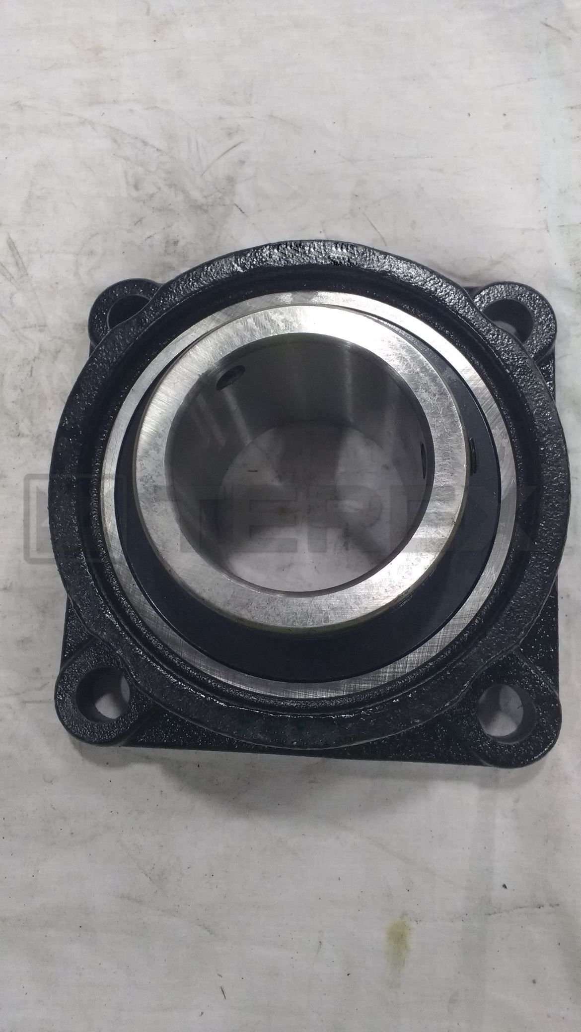 FLANGE BRG (APRON FEEDER)