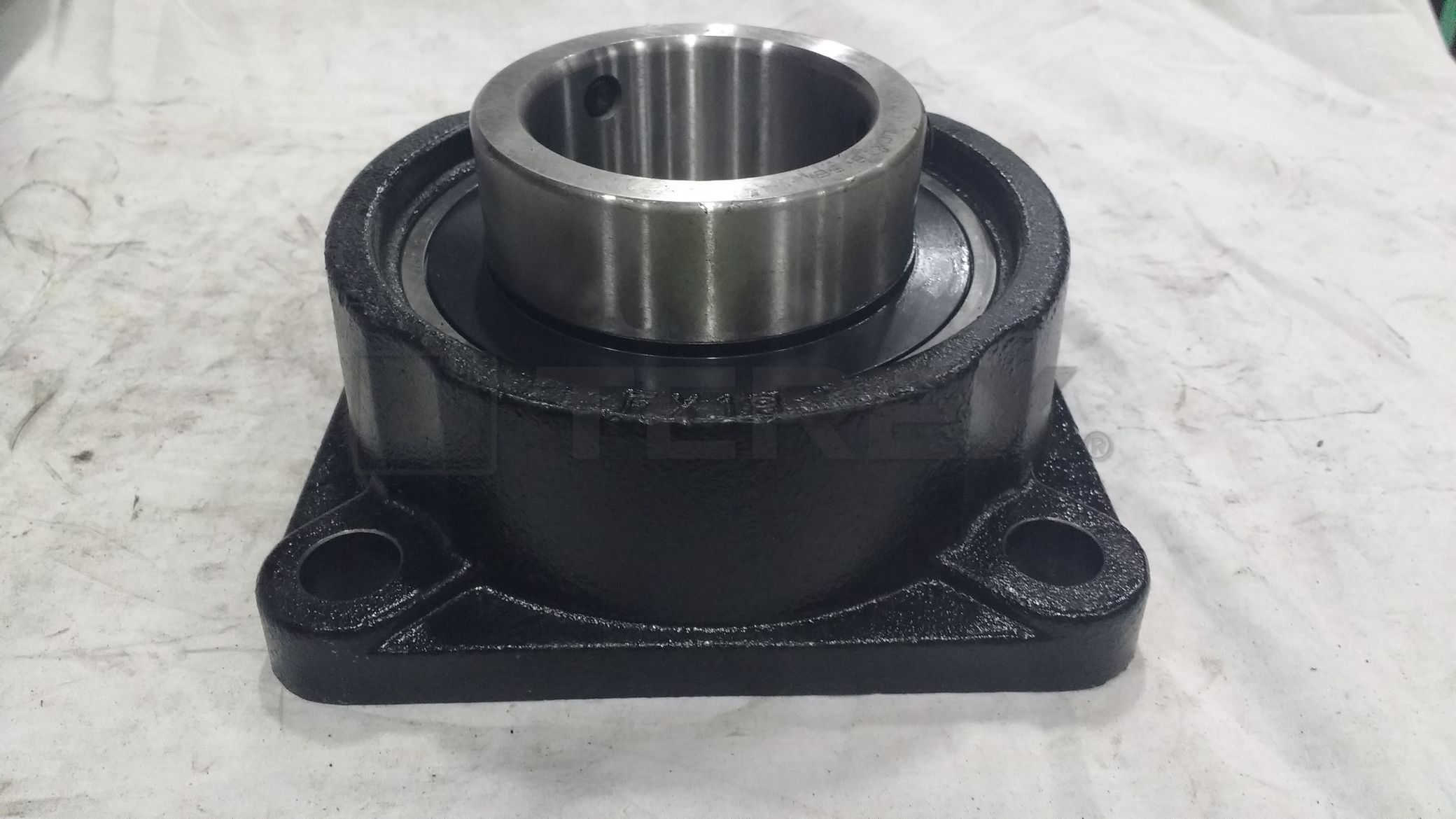 FLANGE BRG (APRON FEEDER)