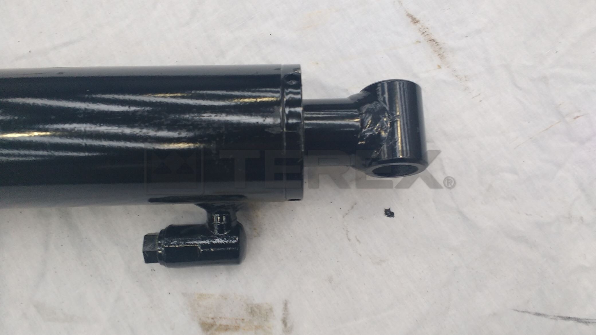 1400 WARRIOR APRON FEEDER HOPPER RAM