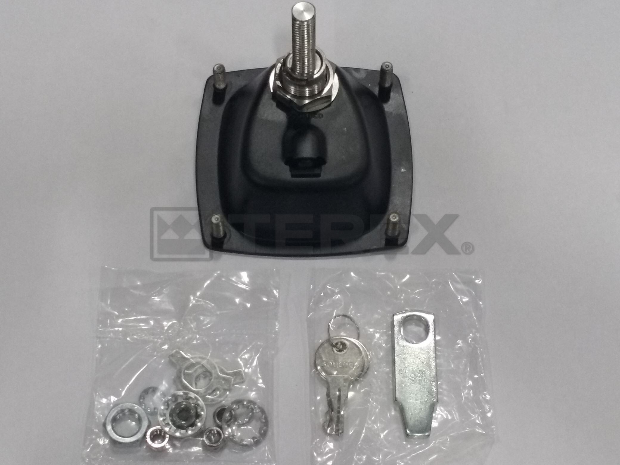 DOOR HANDLE (NEW WARRIOR 1800 YR 2013) KEY IS 12.86.3034