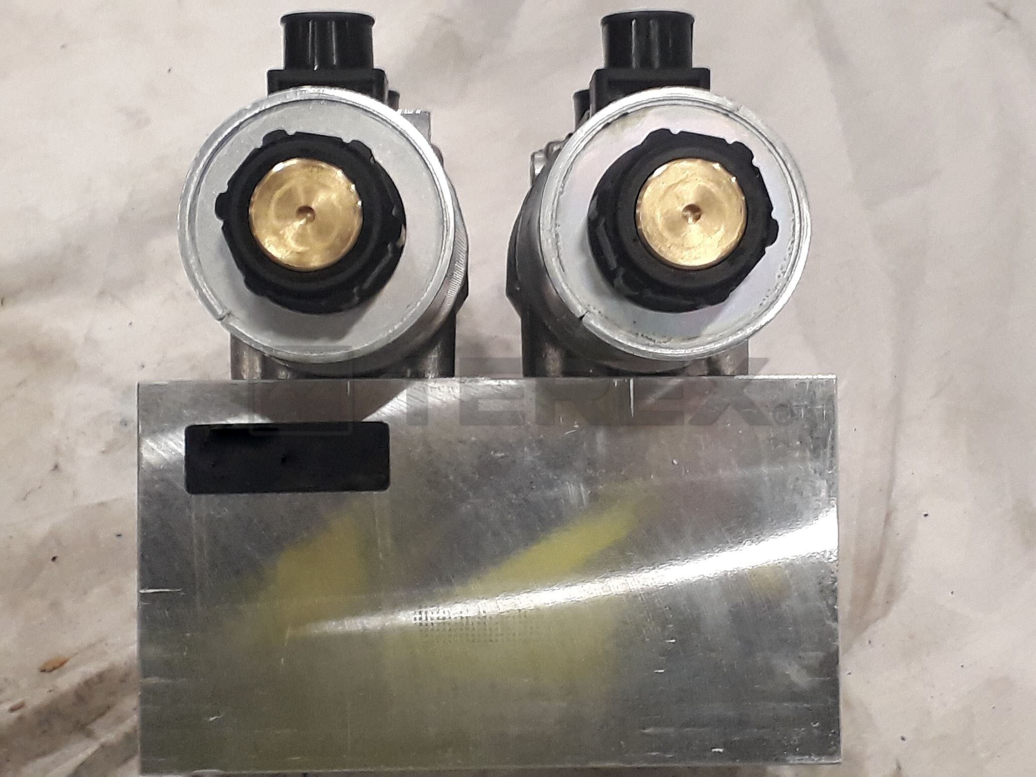 TRACK SOLENOID COMPLETE