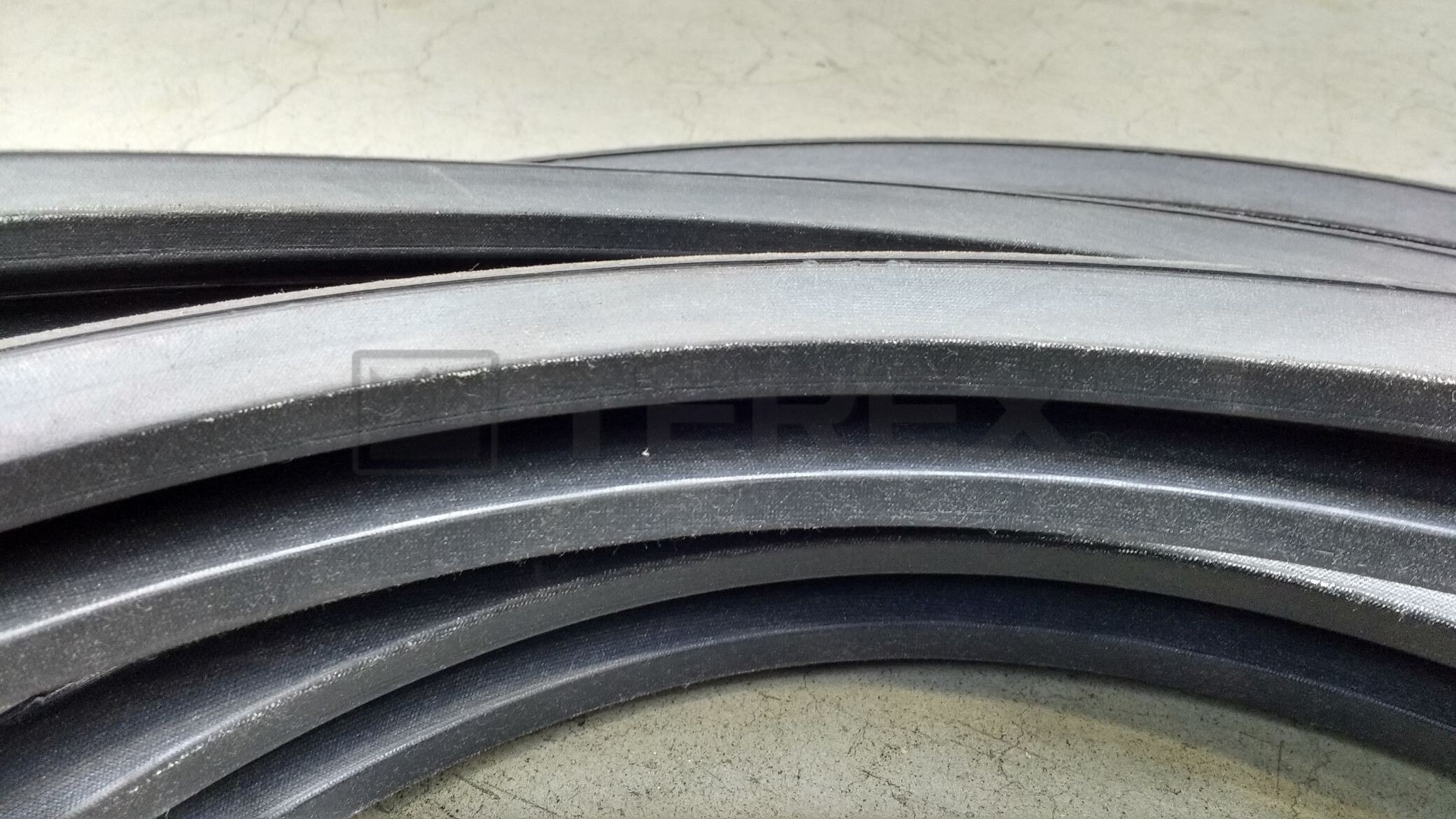 RED POWER DRIVE BELT