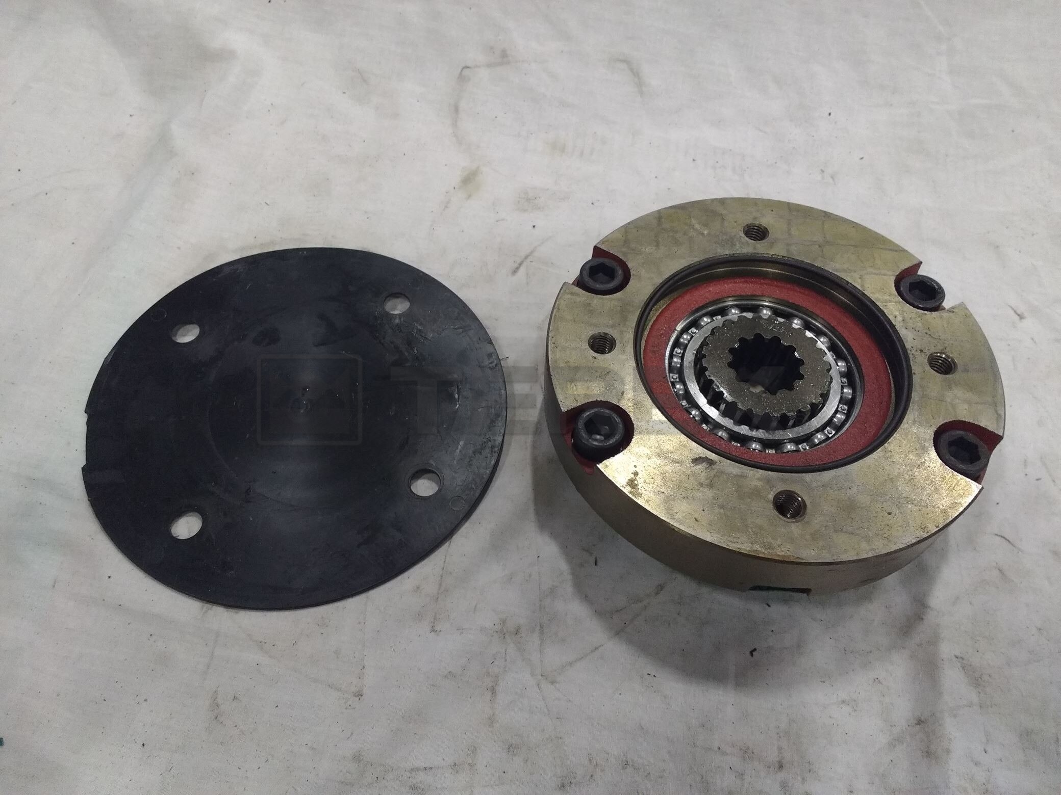 516 GEARBOX FLANGE