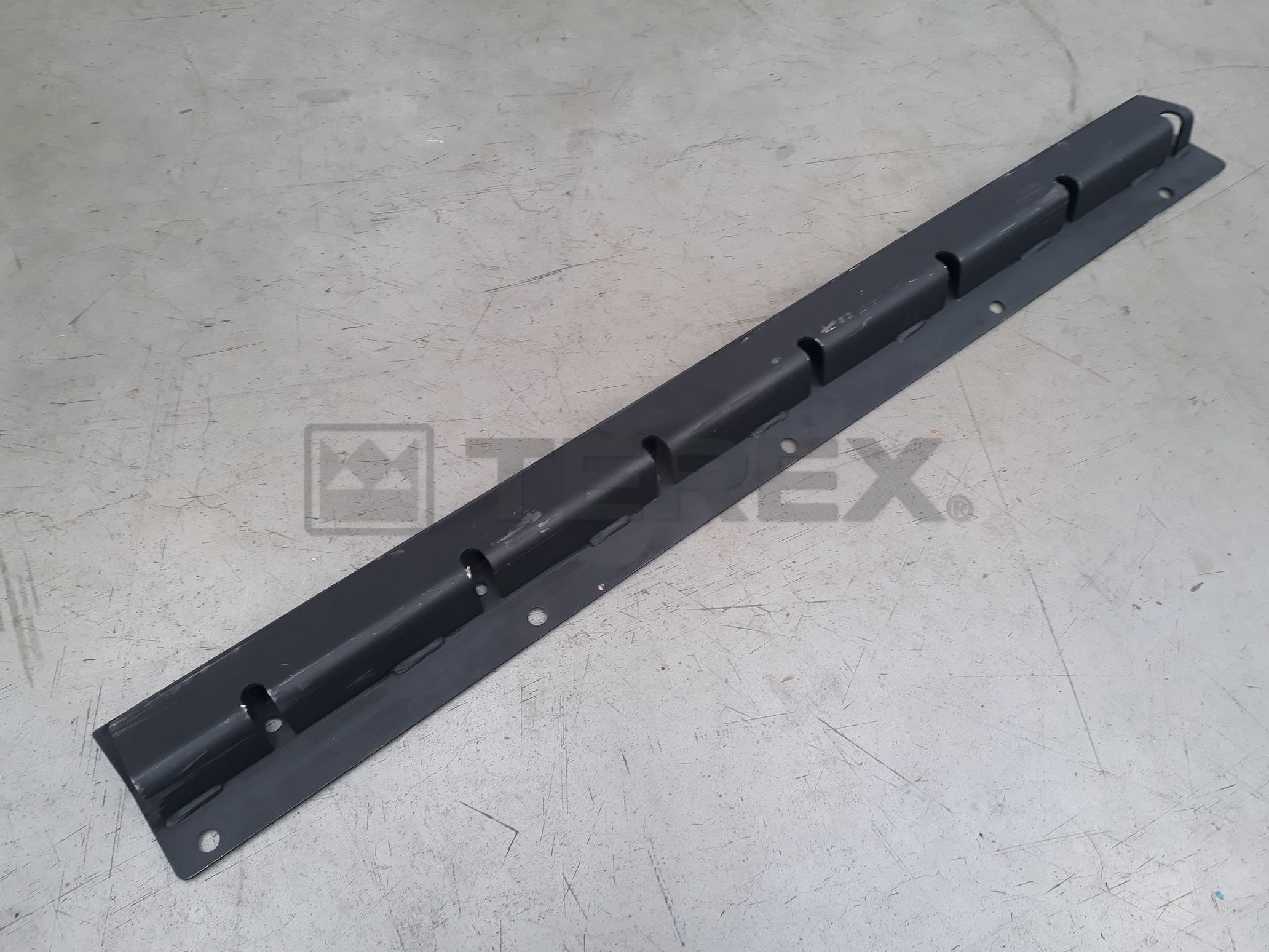 APRON SKIRTING REAR RH