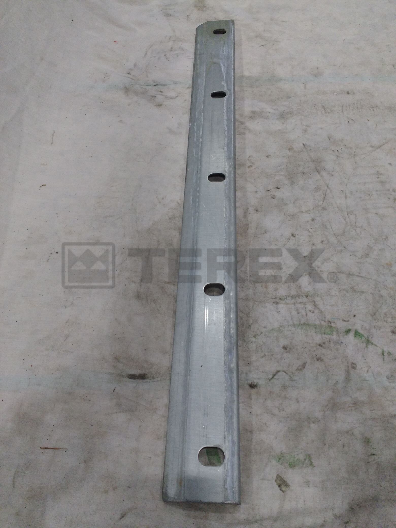830MM X 5 HOLE GALVANISED CLAMP