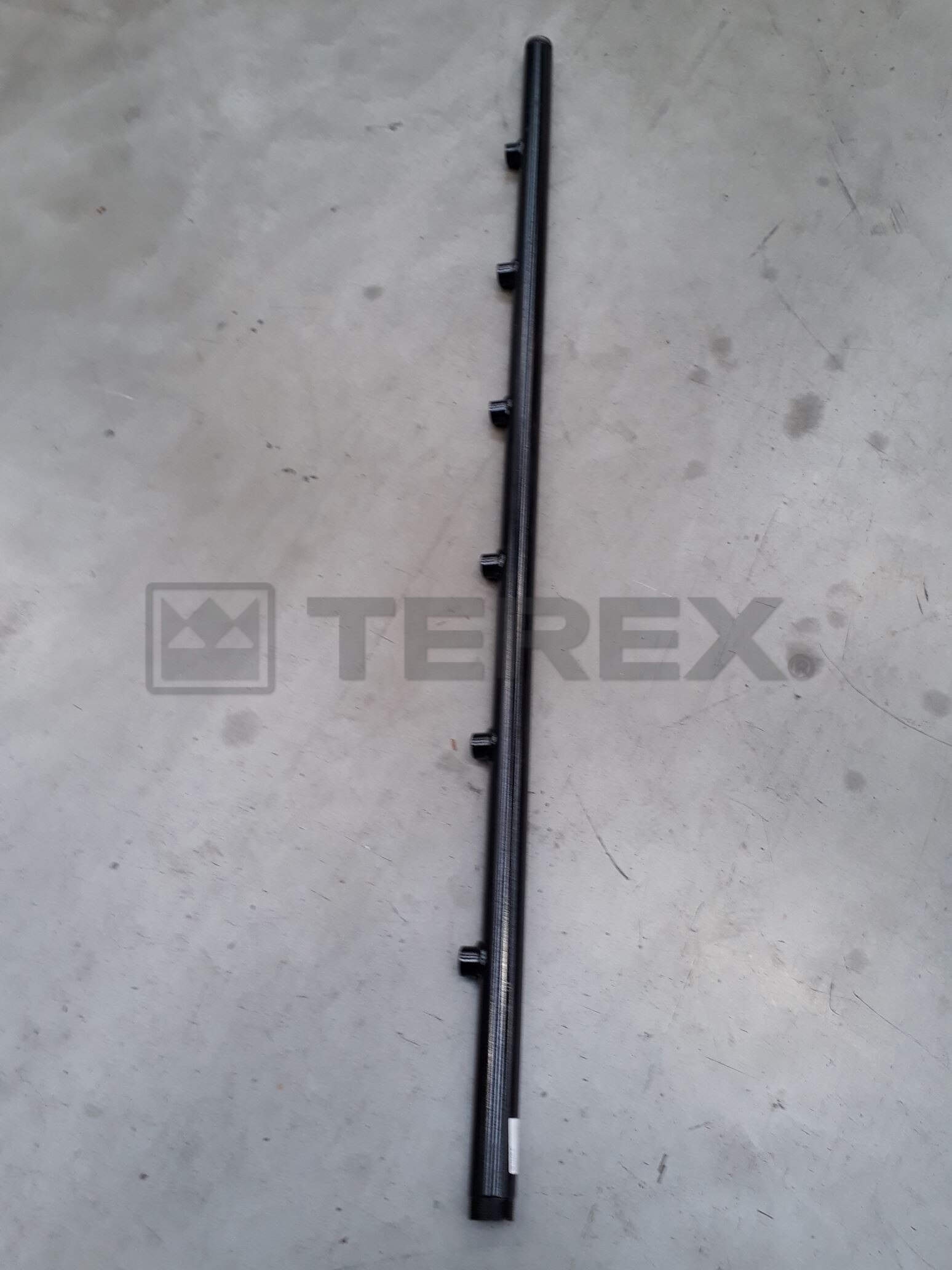 PLASTIC SPRAY BAR 6 NOZZLE 10/12/16X5