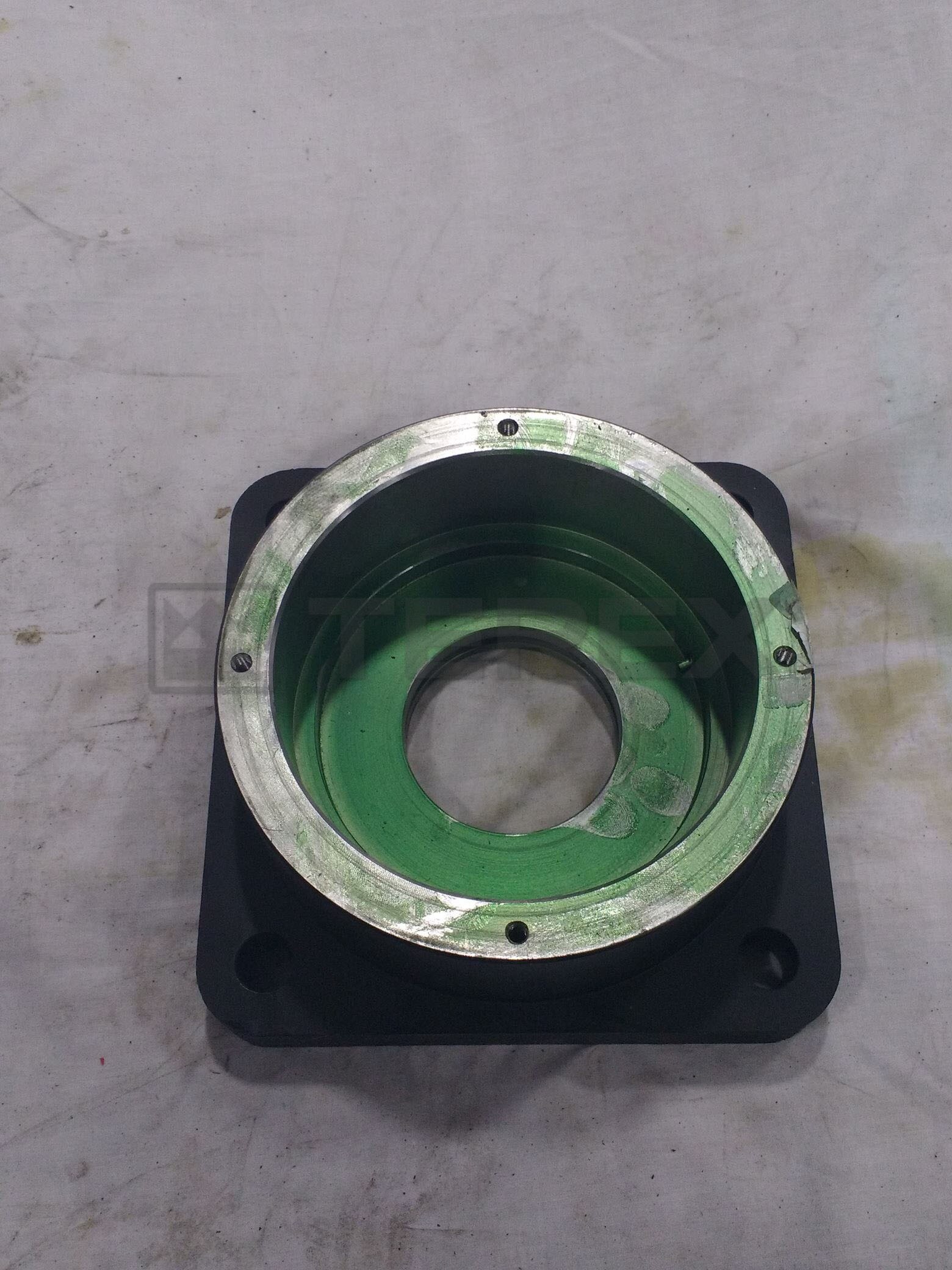 6X4 INNER BEARING HOUSING (CAP REQUIRED 2051374)