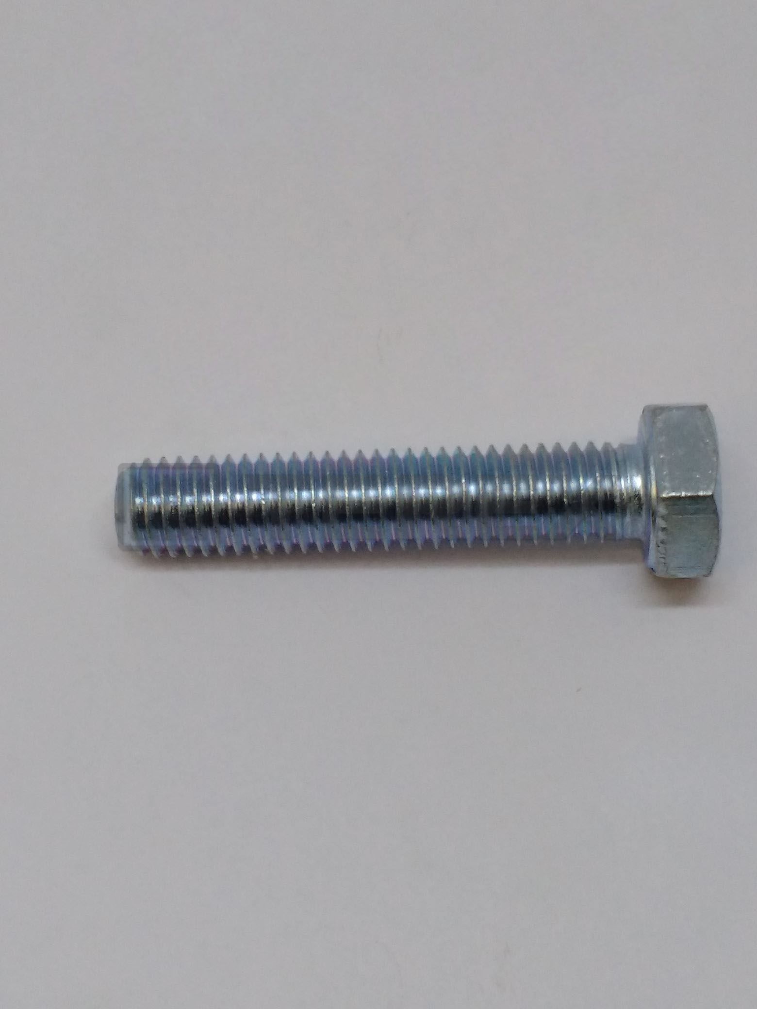 M8-1.25 X 40 ZINC HEX HEAD BOLT GR 8.8 DIN931