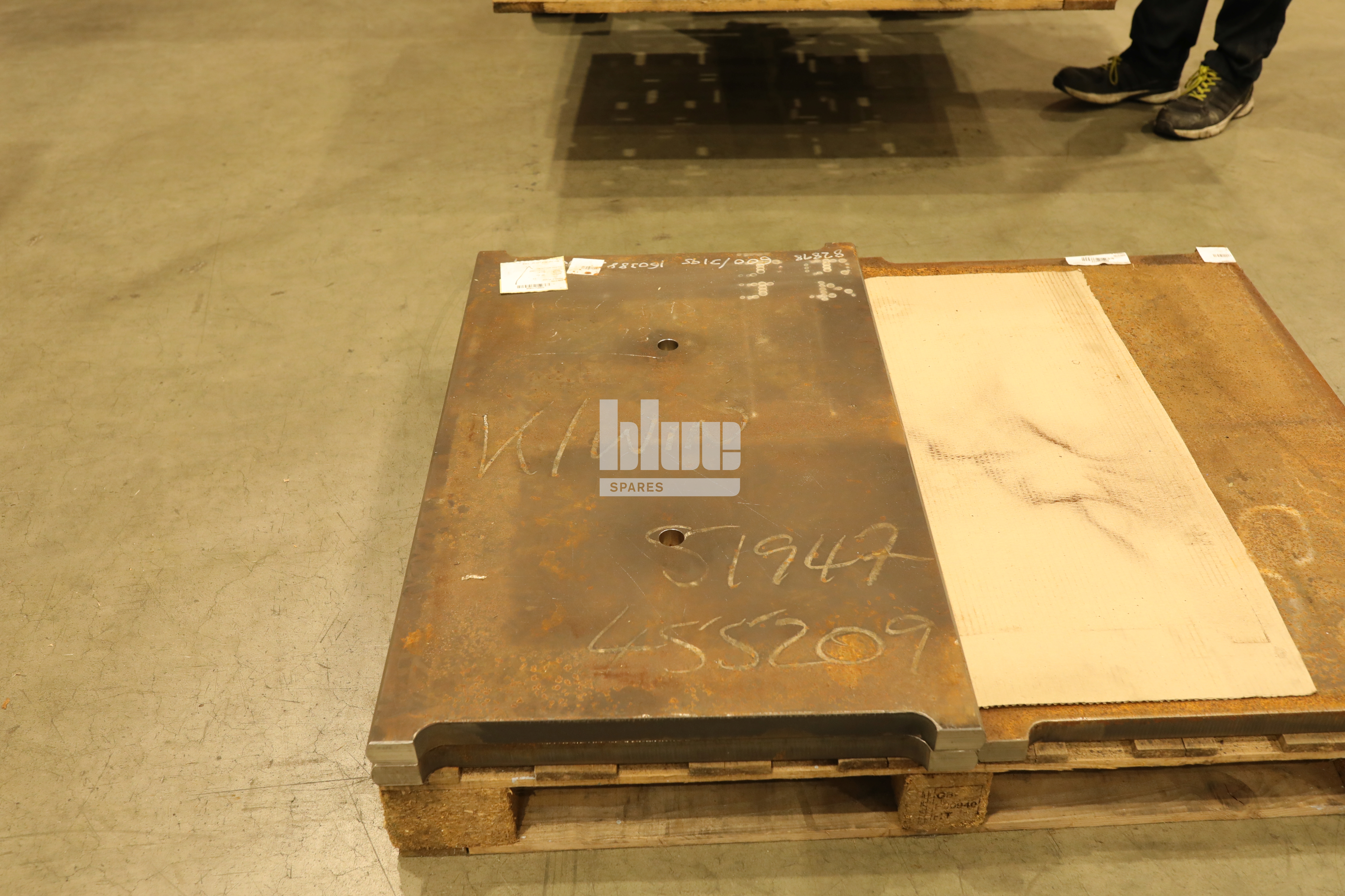 PEGSON TOGGLE PLATE