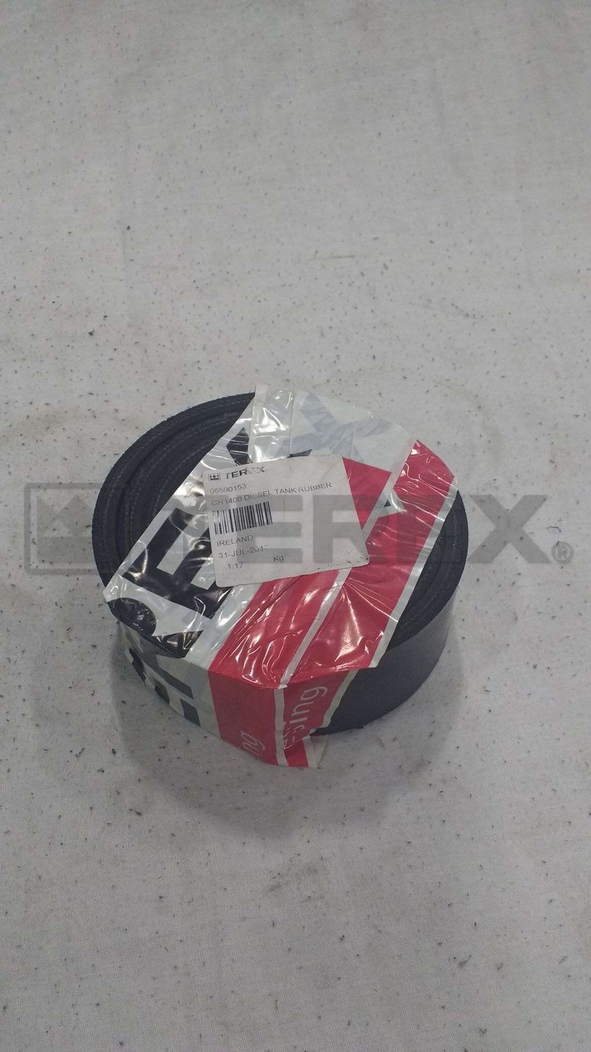 1400 CHIEFT FUEL TANK RUBBER STRAP