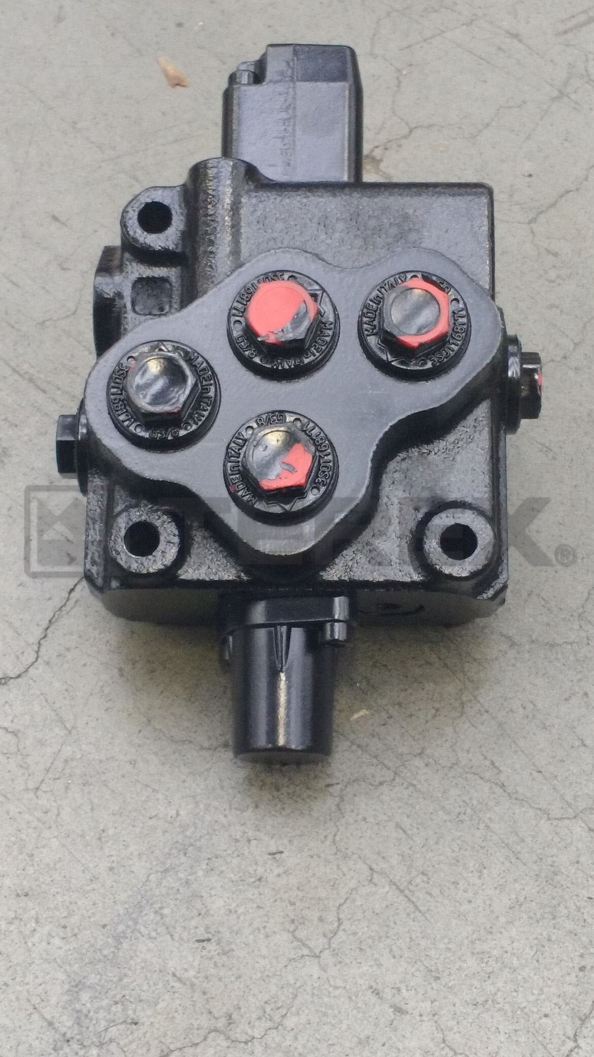 WALVOIL CONTROL VALVE 1 BANK 5D5/1P KG3