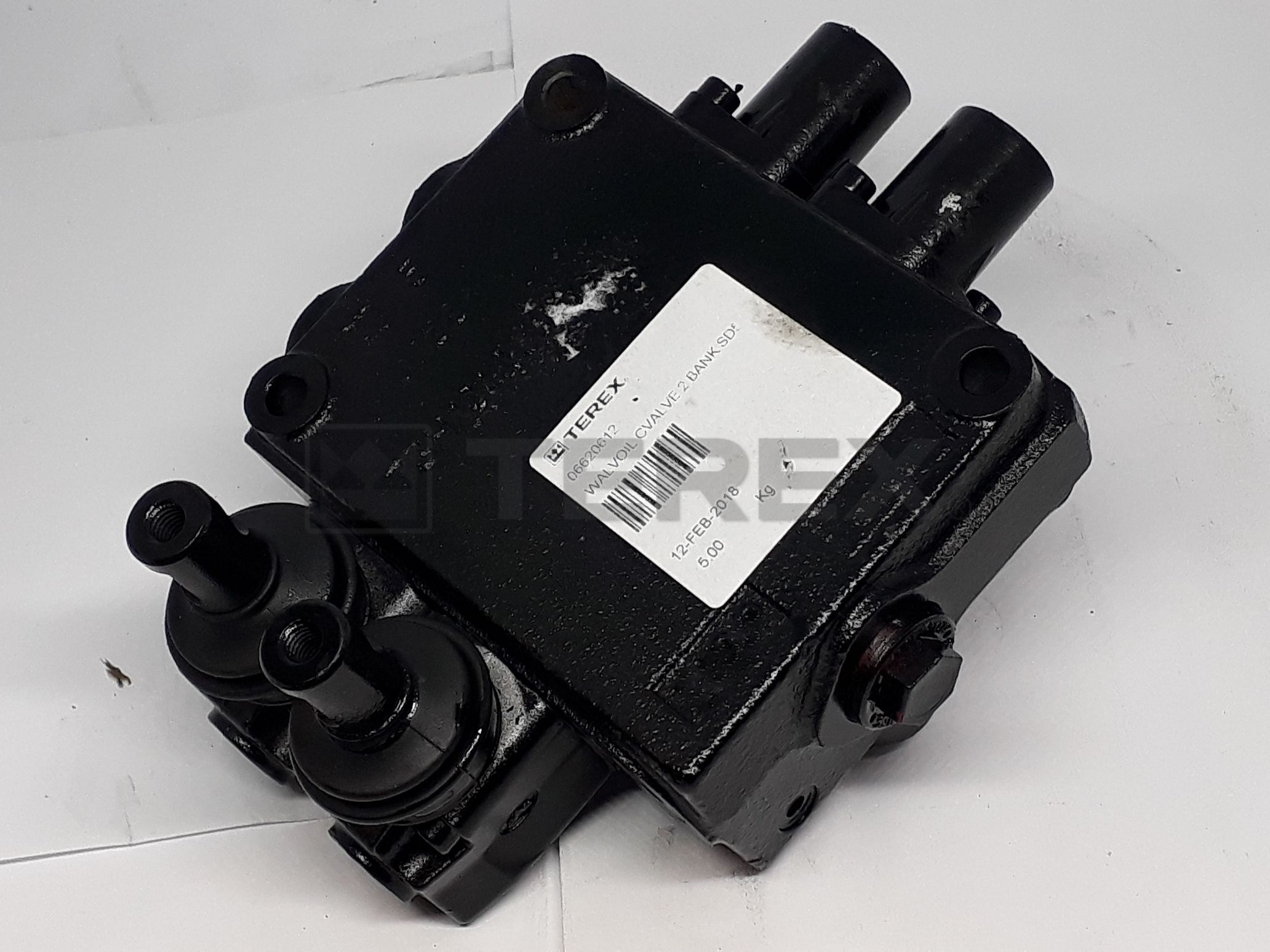 WALVOIL CVALVE 2 BANK SD5/2P KG3 18L AET (6620619 BENT HANDLE TO SUIT)