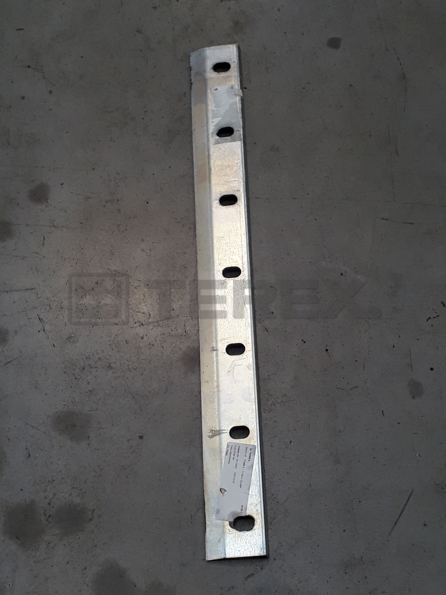 770MM X 7 HOLE GALVANISED CLAMP
