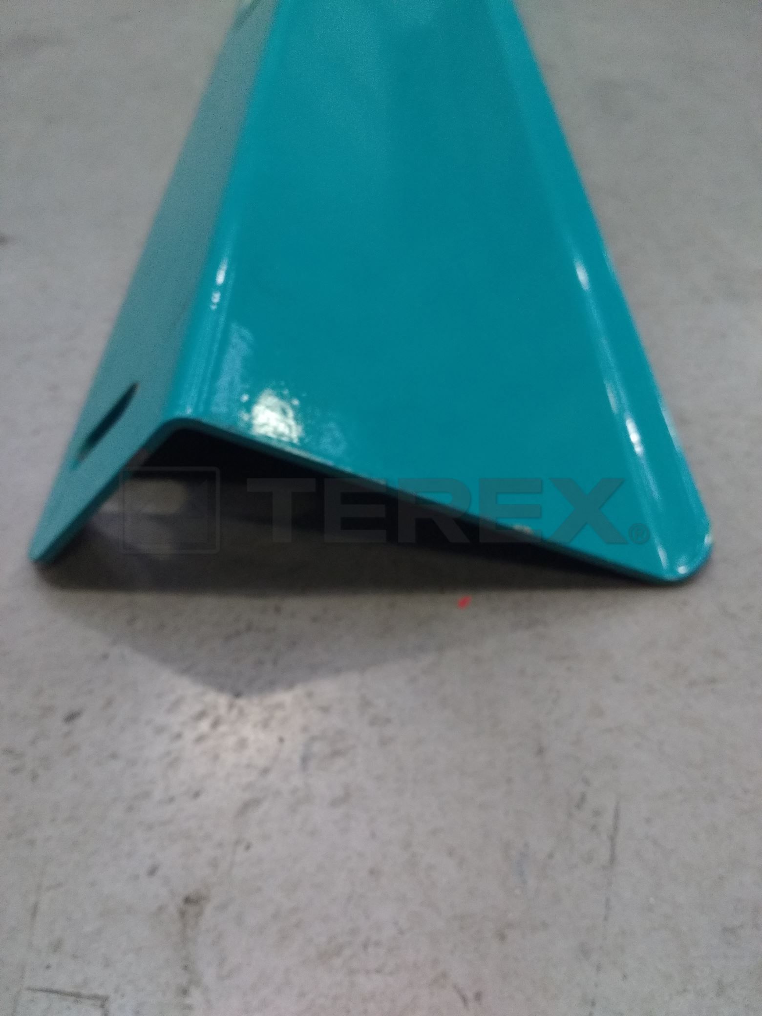 FEEDER TAIL DRUM SCRAPER PLATE