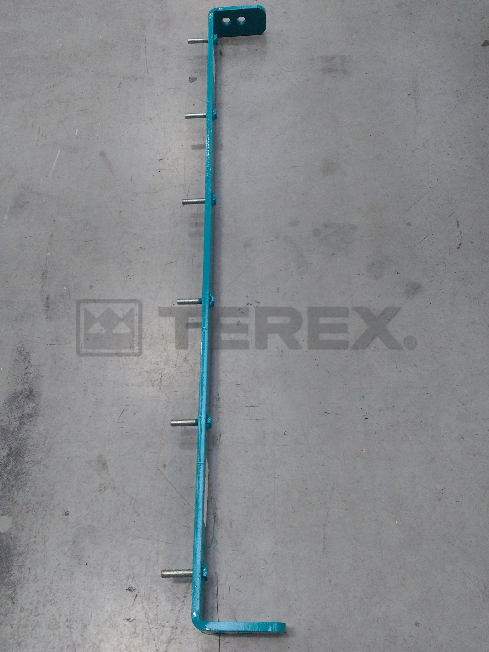 1400 CHIEFT TAIL BELT SCRAPER FRAME (6 BOLT HOLES)