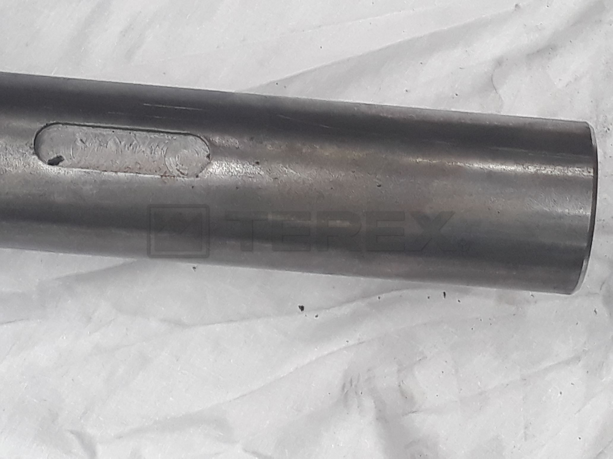 1400 CHIEFT TAIL CON DRIVE DRUM SHAFT