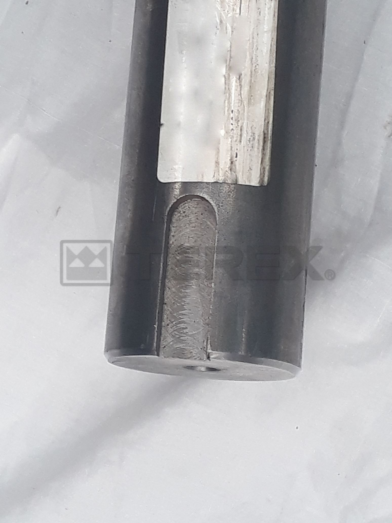 1400 CHIEFT TAIL CON DRIVE DRUM SHAFT