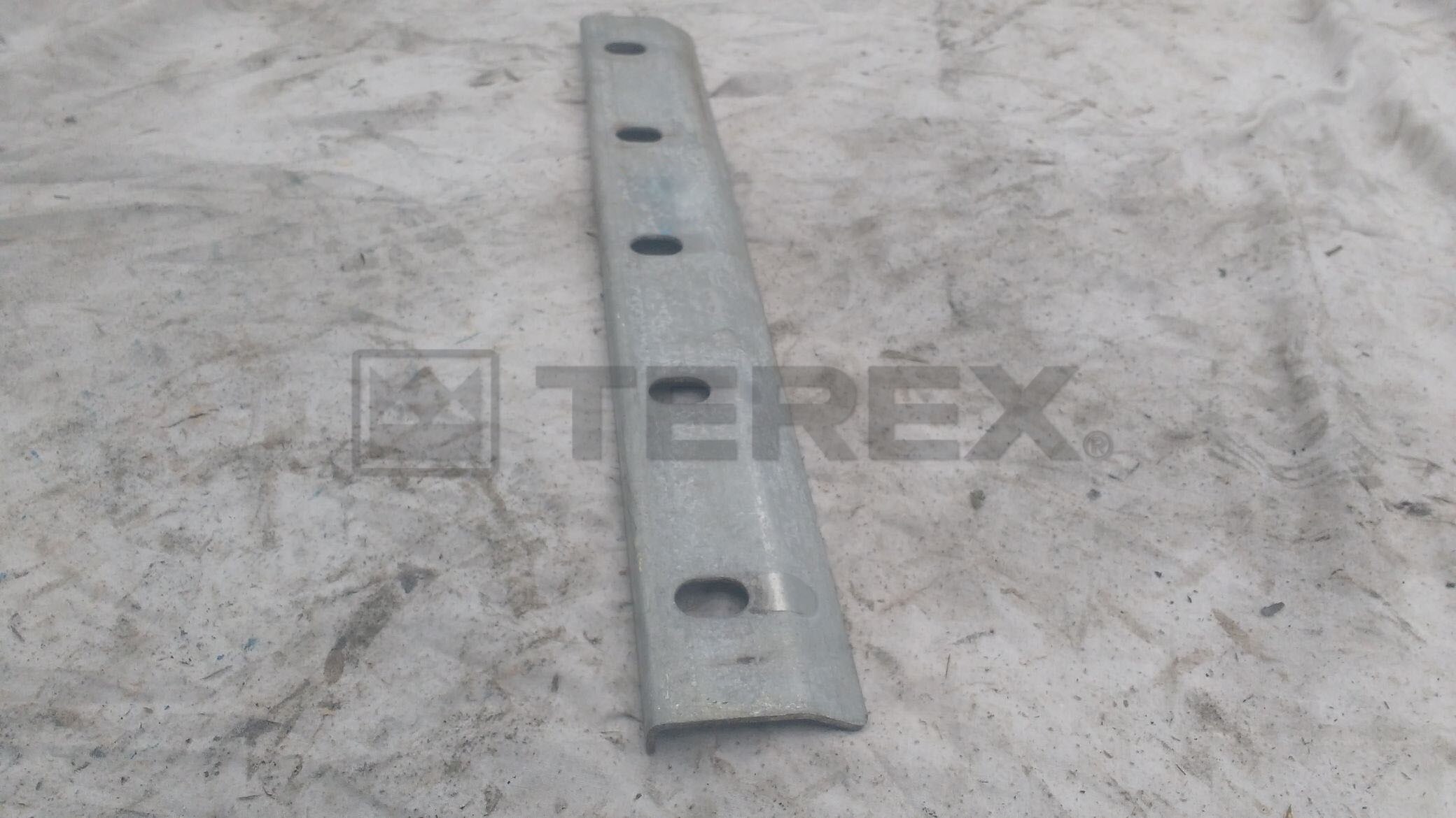 550MMX5 HOLE TYPE A GALVANISED CLAMP