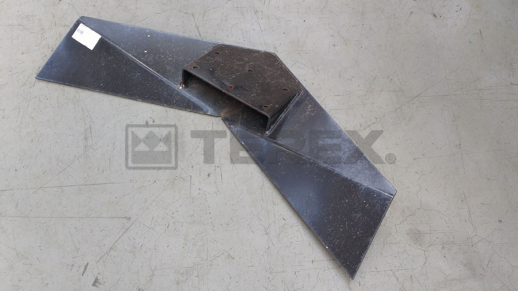 CH2100X MAIN SPREADER PLATE (CAN ONLY BE USED WITH 06630409)