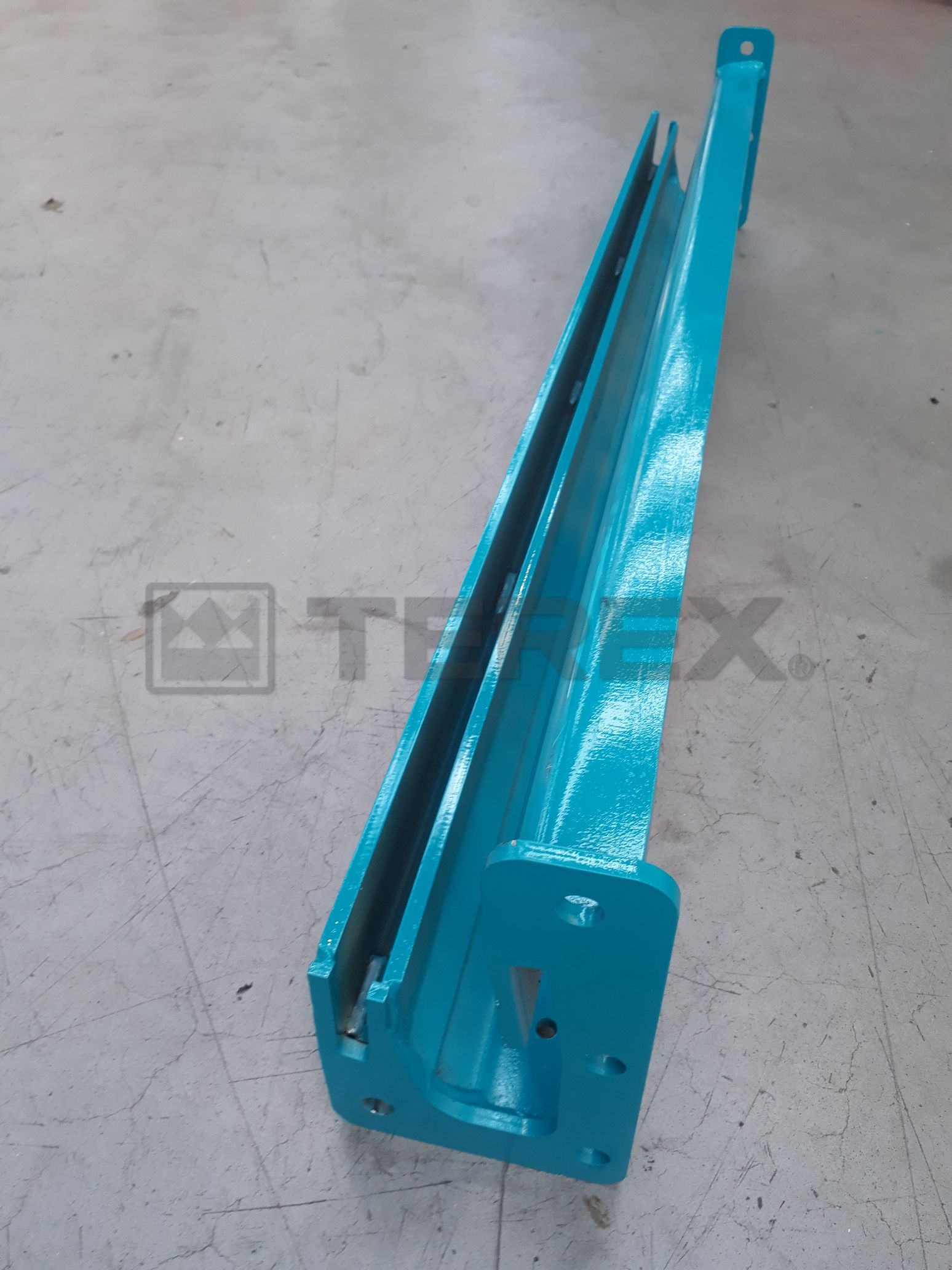 1400 CHIEFT BOTTOM DECK CROSS BEAM(MIDDLE)