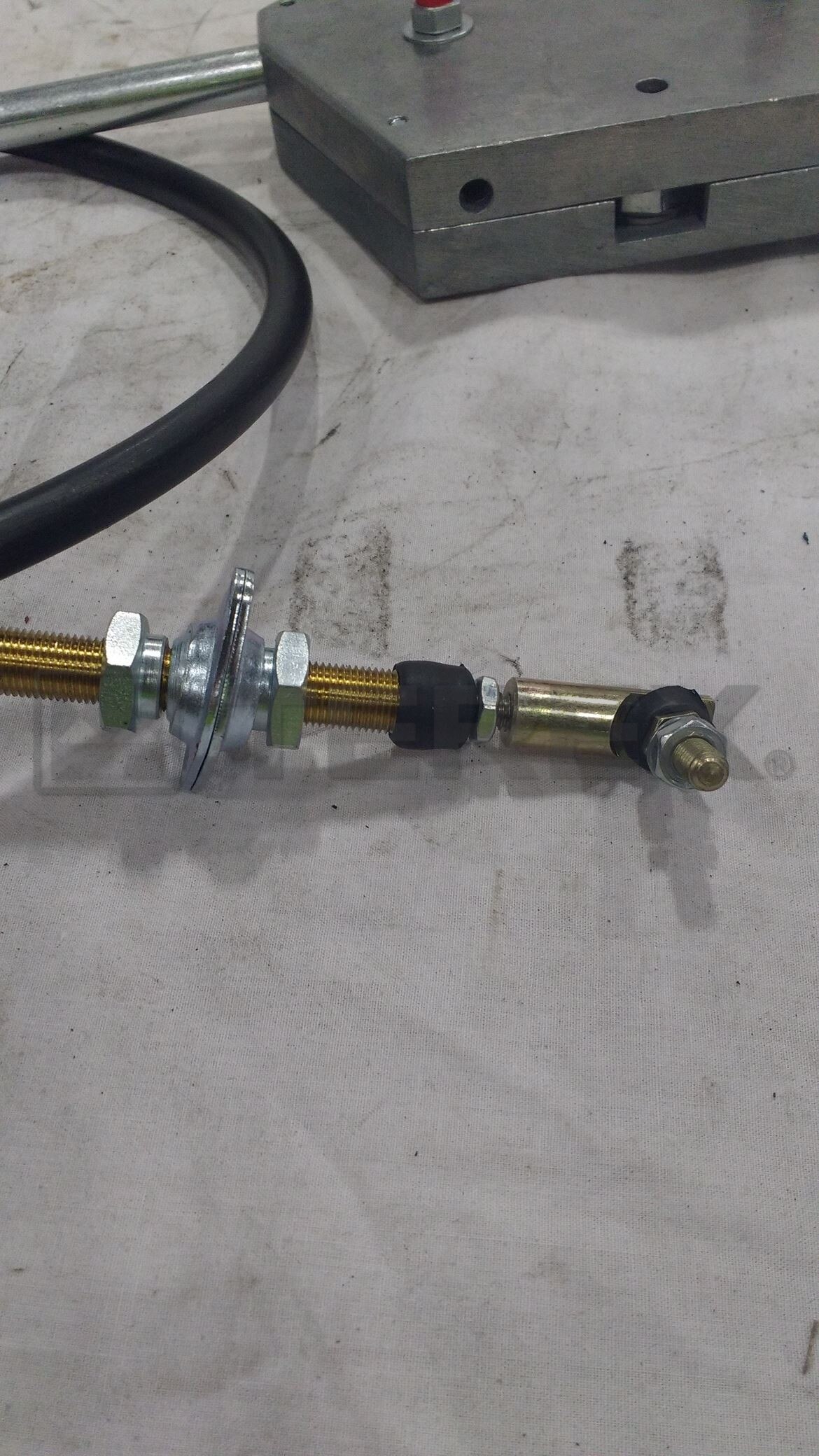 THROTTLE CABLE 1200 MM