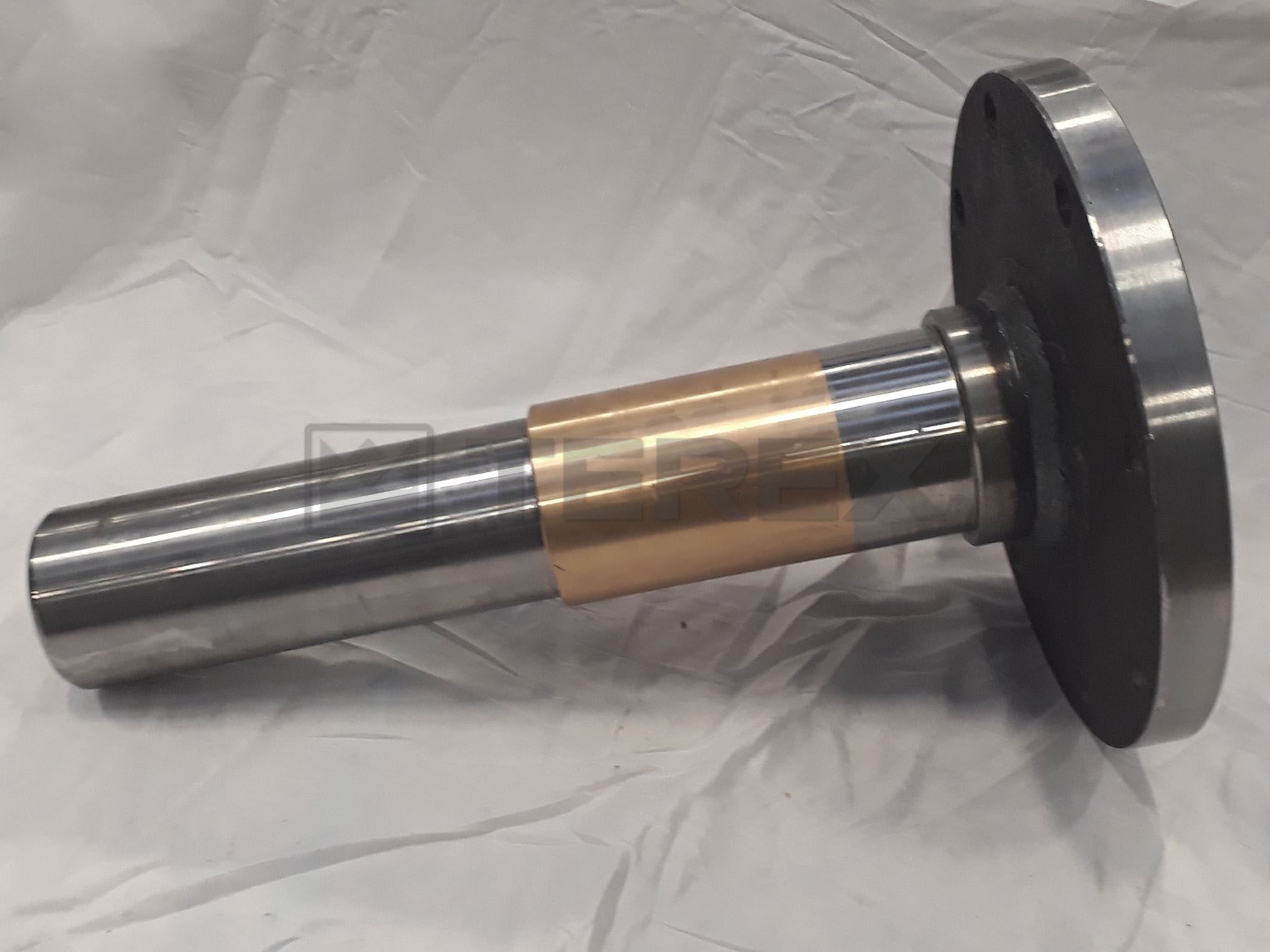 SW70 REAR STUB SHAFT (IDLER END) C/W BRASS SLEEVE