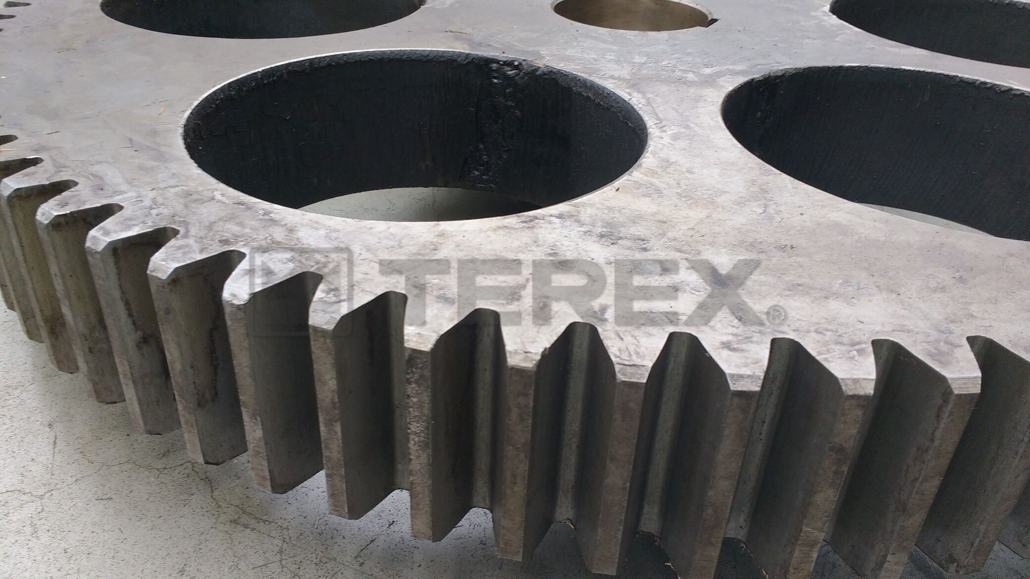 83T LARGE FENNER (SPUR GEAR 100MM BORE)