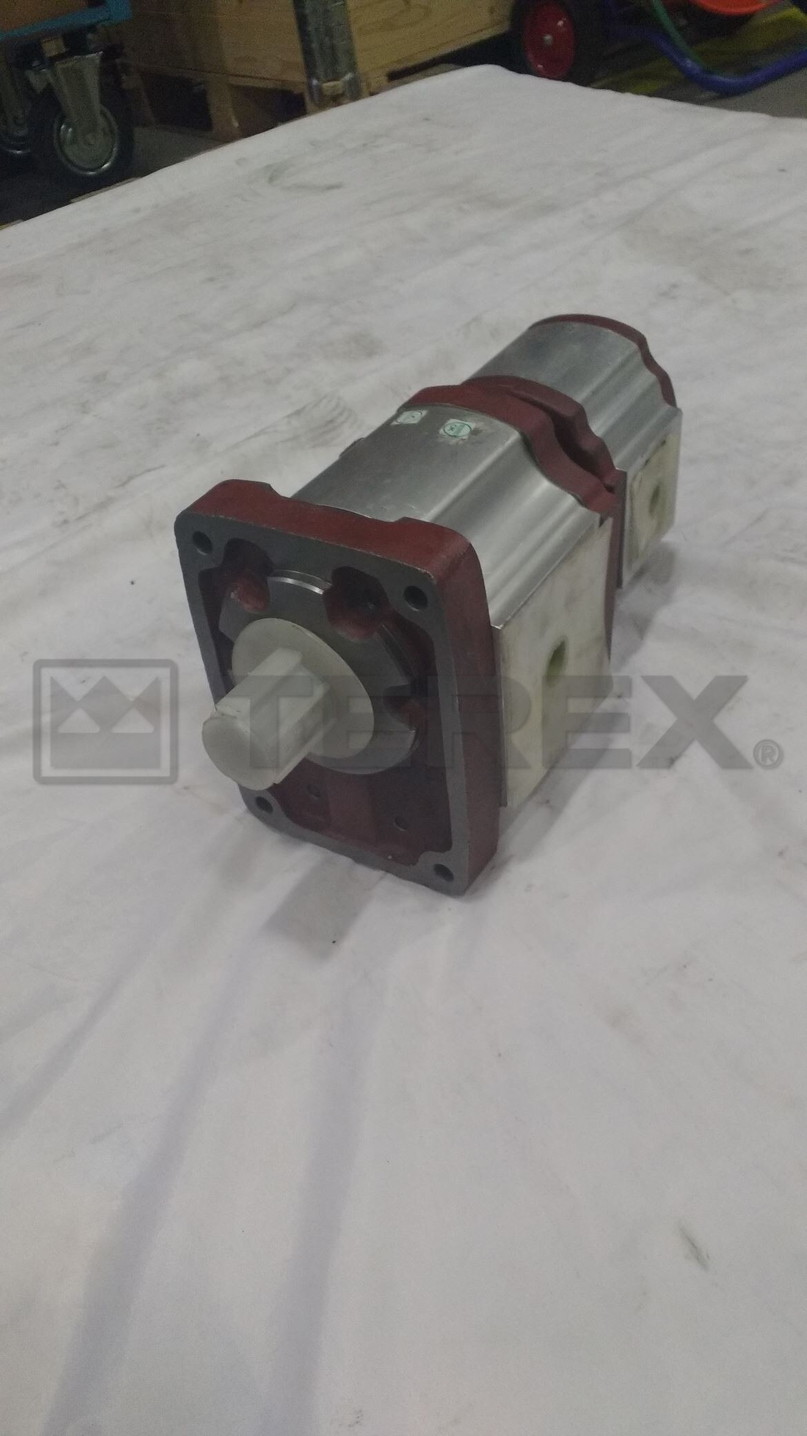 830 TOMM VIB FEEDER 3PL250/2PL90C8232