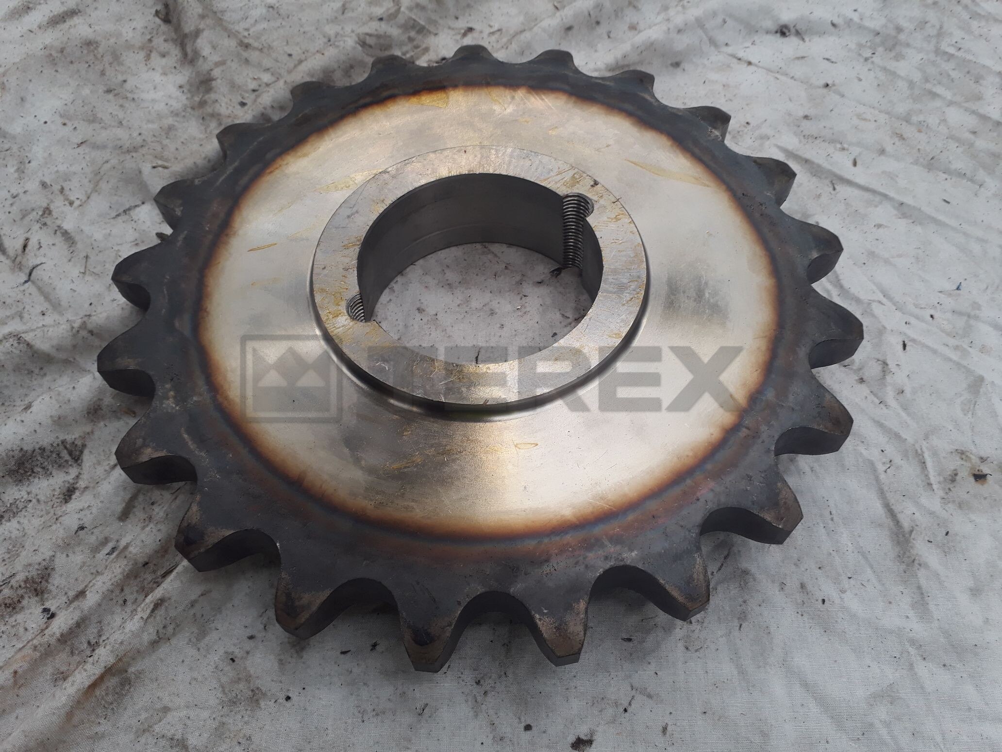 615 /725 TROM DRIVE SPROCKET(TRANSMISSION)
