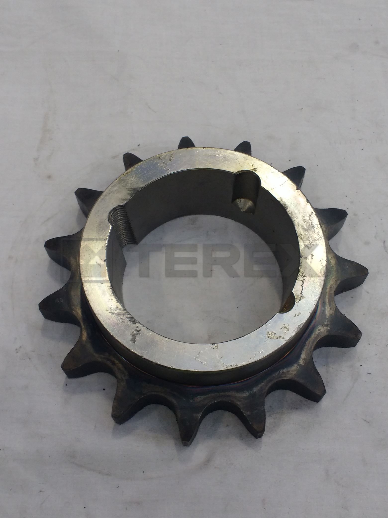 TR725 DRIVE SPROCKET 15 TOOTH (TAG27)