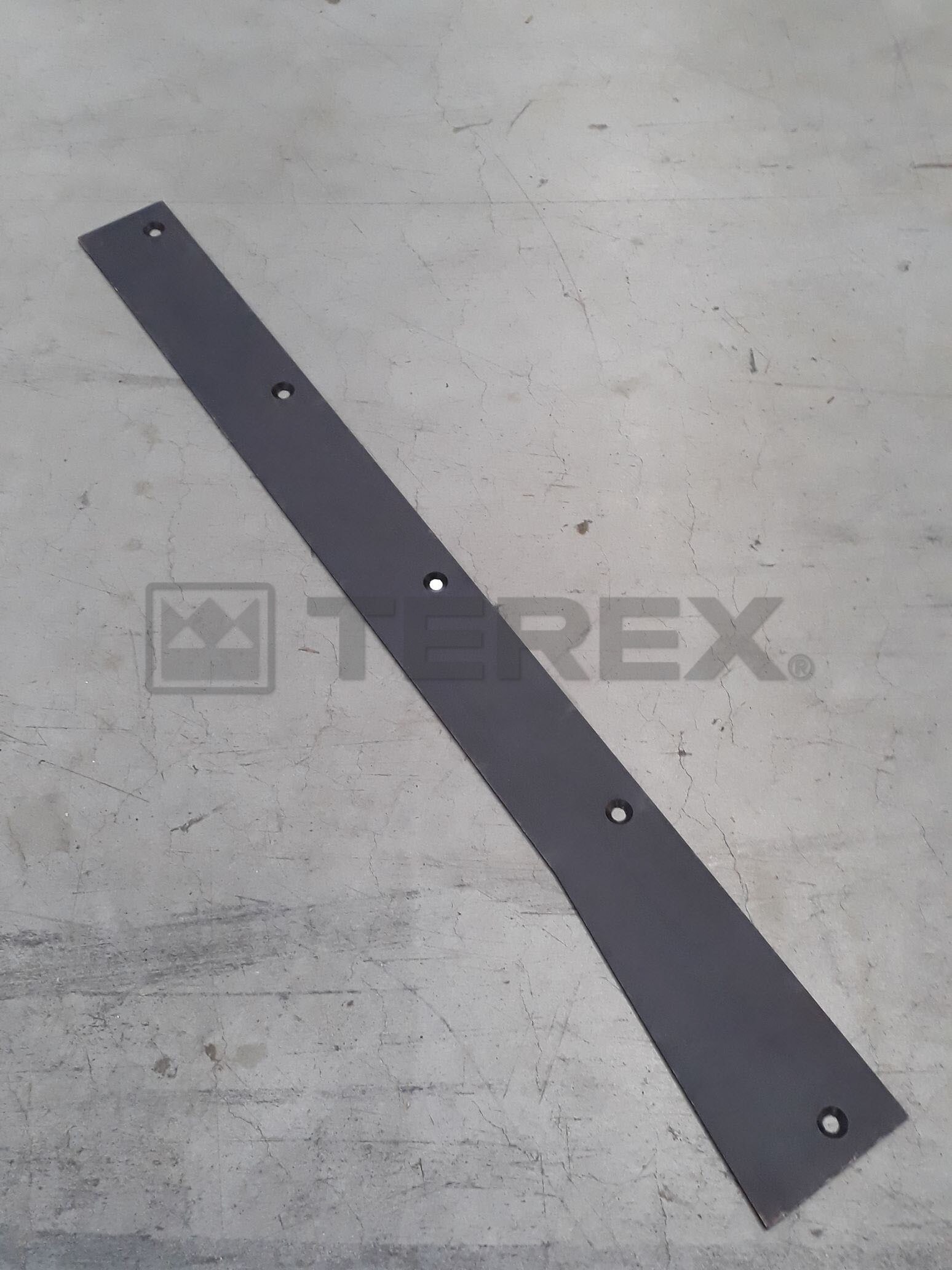 RH LOWER WEAR PLATE